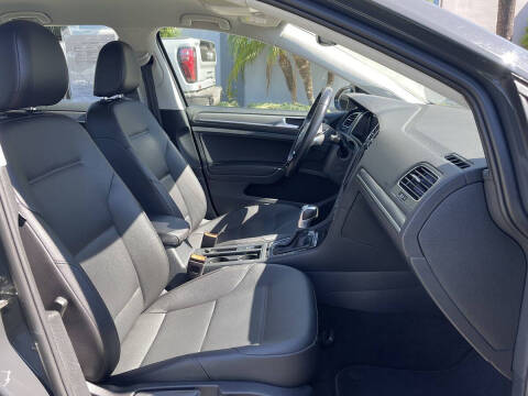 2019 Volkswagen e-Golf SEL Premium