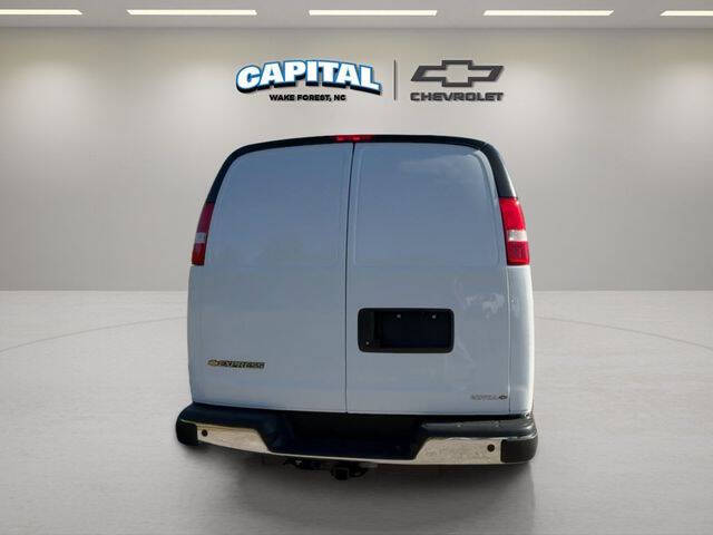 2025 Chevrolet Express 2500