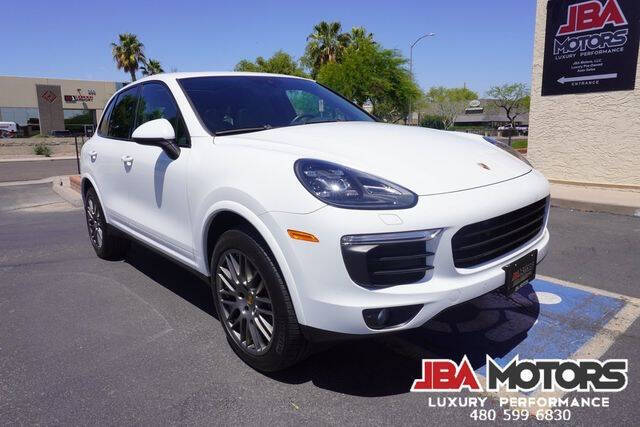 2017 Porsche Cayenne Platinum Edition