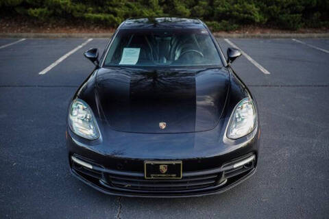 2018 Porsche Panamera 4