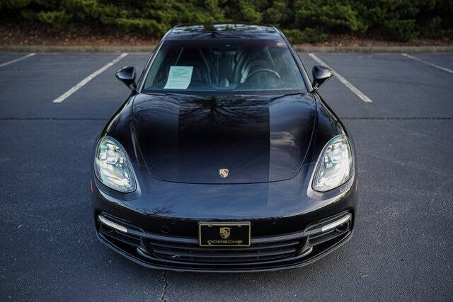 2018 Porsche Panamera 4