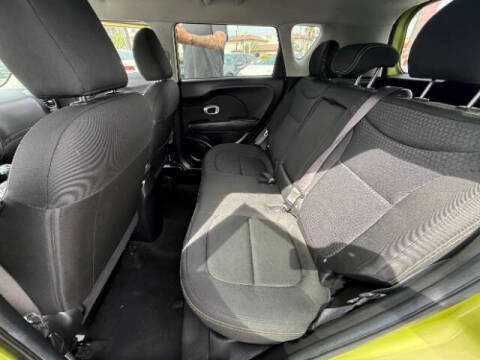 2015 Kia Soul +