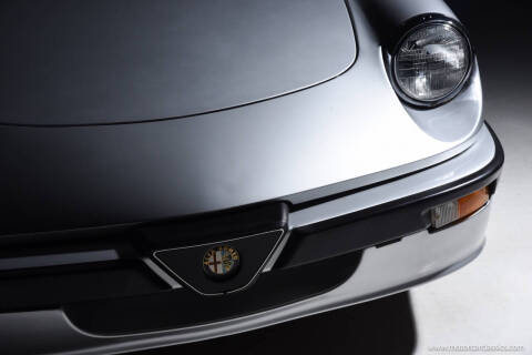 1987 Alfa Romeo Spider Quadrifoglio