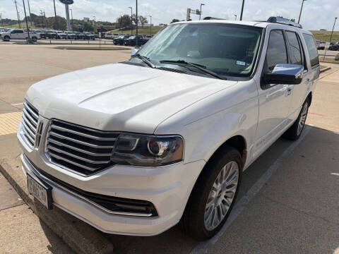 2017 Lincoln Navigator Select
