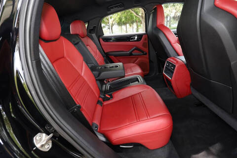 2021 Porsche Cayenne Coupe