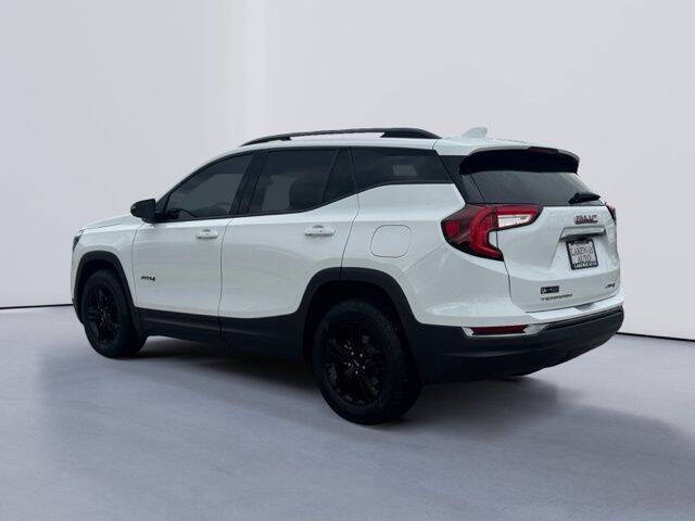2023 GMC Terrain AT4