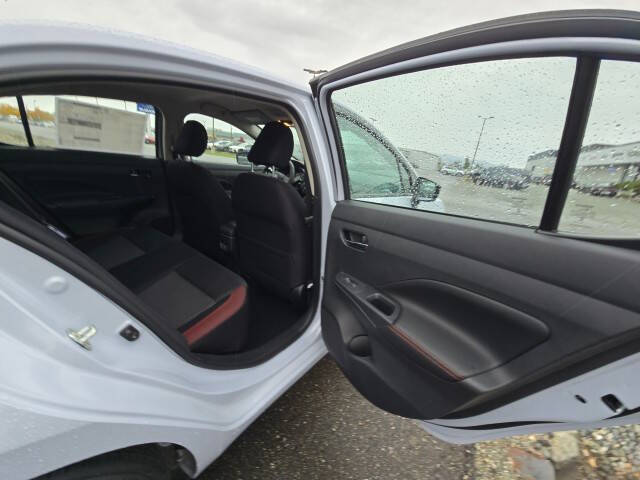 2025 Nissan Versa SR