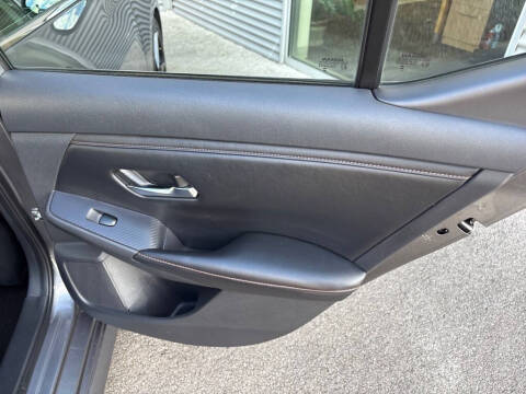 2023 Nissan Sentra SR