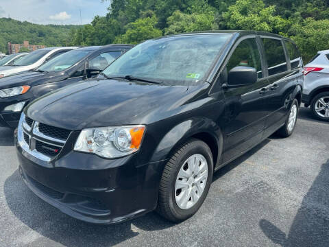 2017 Dodge Grand Caravan for sale at Turner's Inc in Weston WV