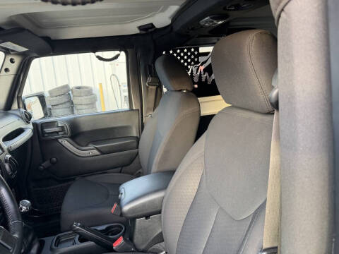 2017 Jeep Wrangler Willys Wheeler