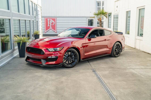 2018 Ford Mustang 2