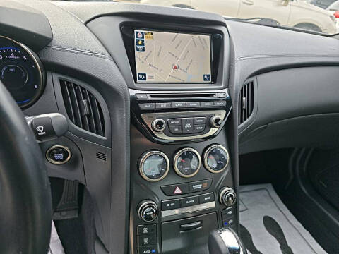 2013 Hyundai Genesis Coupe 2.0T Premium