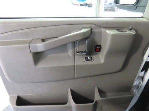 2022 Chevrolet Express 2500