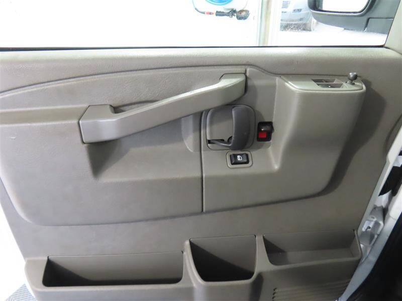 2022 Chevrolet Express 2500