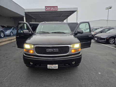 2003 GMC Yukon XL Denali