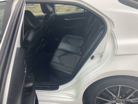 2022 Toyota Camry SE