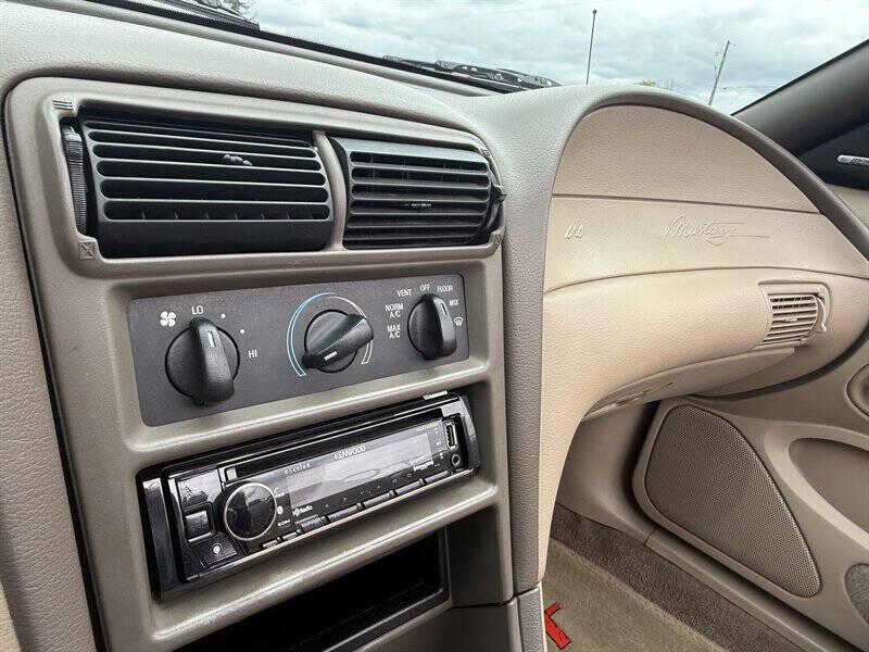 2000 Ford Mustang GT