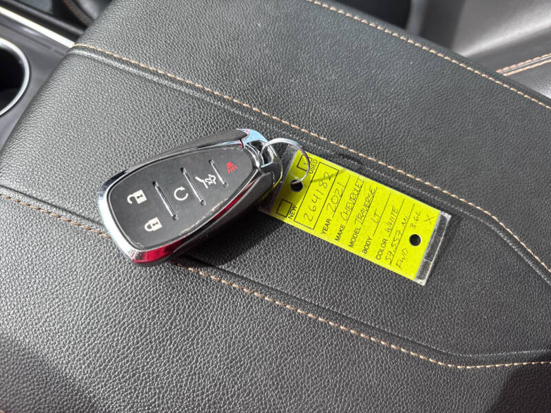 2021 Chevrolet Traverse LT Leather