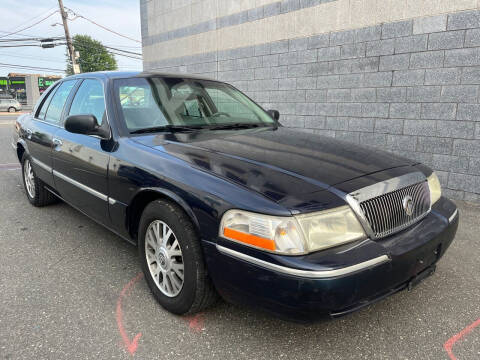 2003 Mercury Grand Marquis for sale at Autos Under 5000 + JR Transporting in Island Park NY