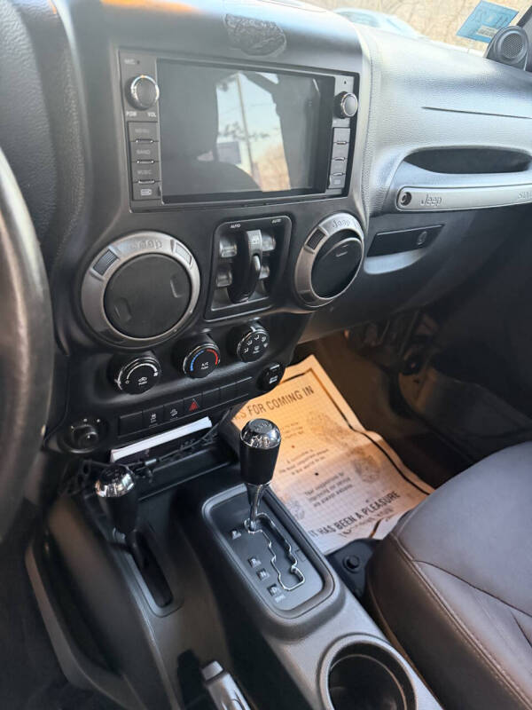 2013 Jeep Wrangler Unlimited Freedom Edition