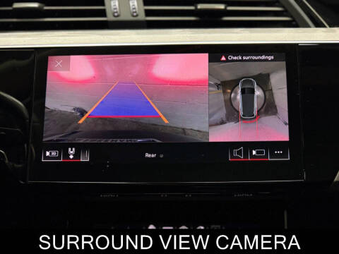 2022 Audi e-tron quattro Premium