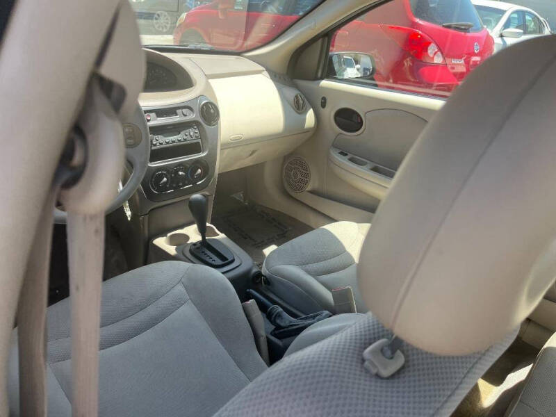 2003 Saturn Ion 2