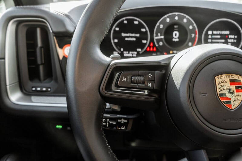 2024 Porsche Cayenne Coupe