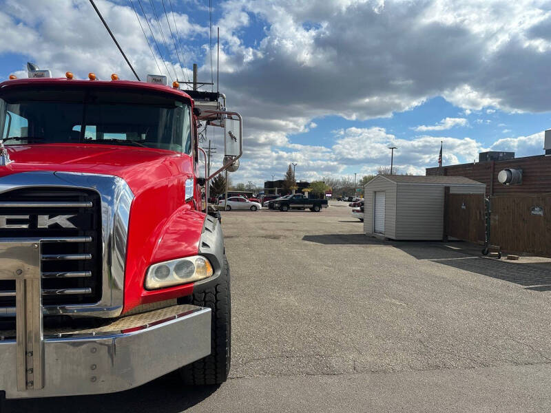 2007 Mack Granite