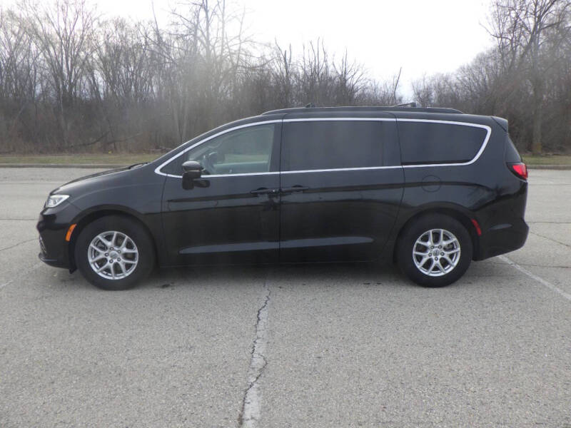2022 Chrysler Pacifica Touring L