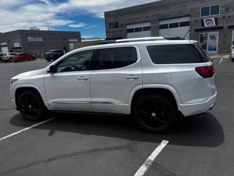2017 GMC Acadia Denali