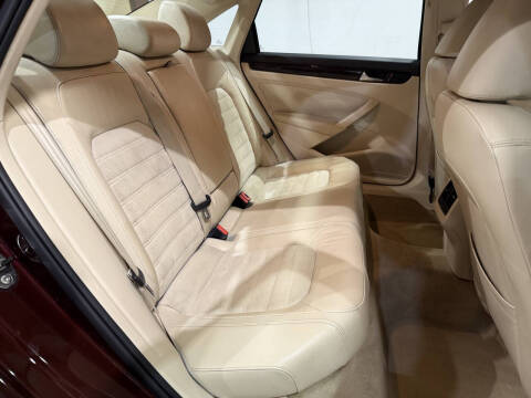 2014 Volkswagen Passat 2.0L TDI SEL Premium