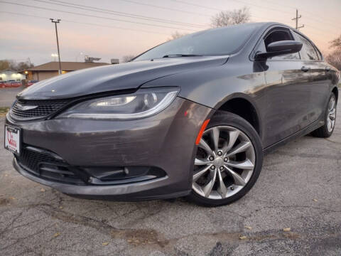 2015 Chrysler 200 for sale at Car Castle in Zion IL