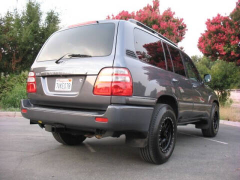 2004 Toyota Land Cruiser