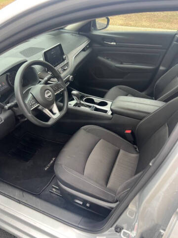 2024 Nissan Altima 2.5 SV