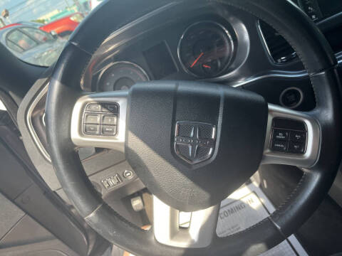 2013 Dodge Charger SE