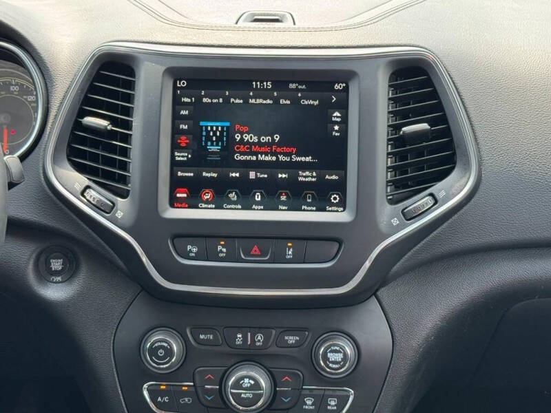 2023 Jeep Cherokee Altitude Lux