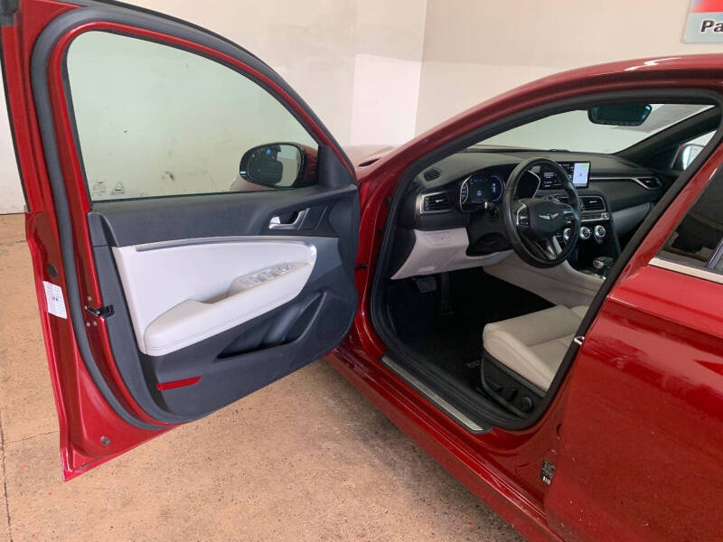 2023 Genesis G70 2.0T