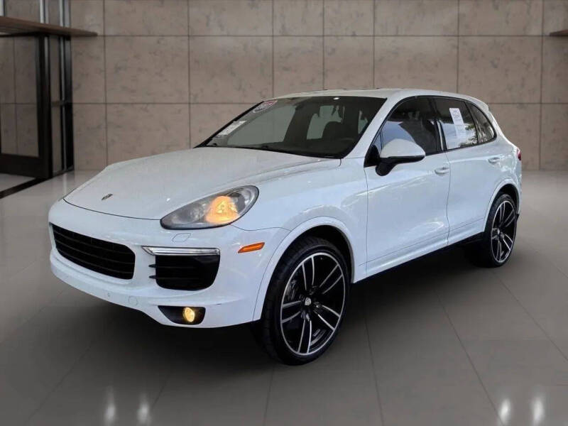 2017 Porsche Cayenne Platinum Edition