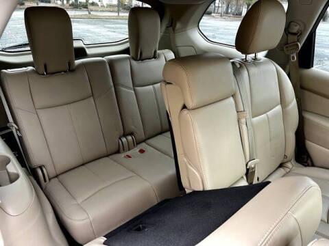 2018 Nissan Pathfinder SL