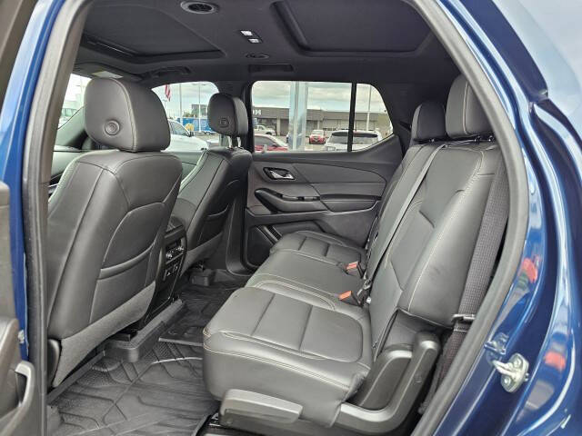 2023 Chevrolet Traverse LT Leather