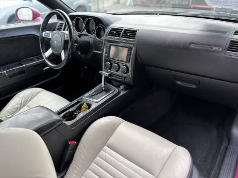 2010 Dodge Challenger SRT8