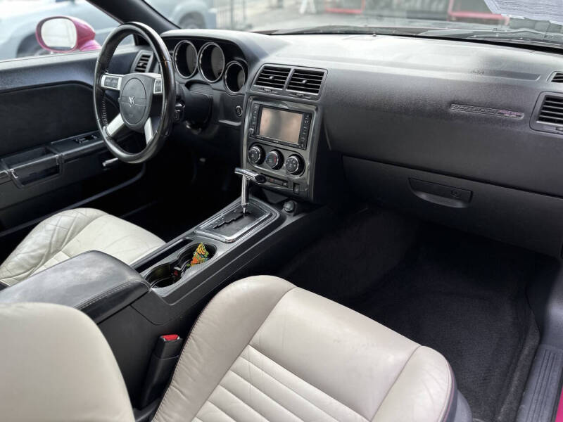 2010 Dodge Challenger SRT8