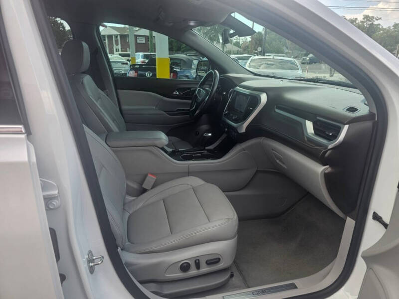 2017 GMC Acadia SLT-1