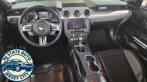2022 Ford Mustang EcoBoost Premium
