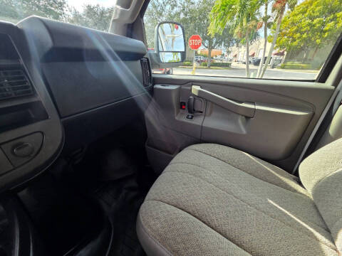 2020 Chevrolet Express 2500