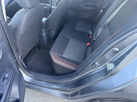 2020 Nissan Versa SR