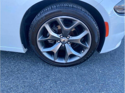 2017 Dodge Charger SXT