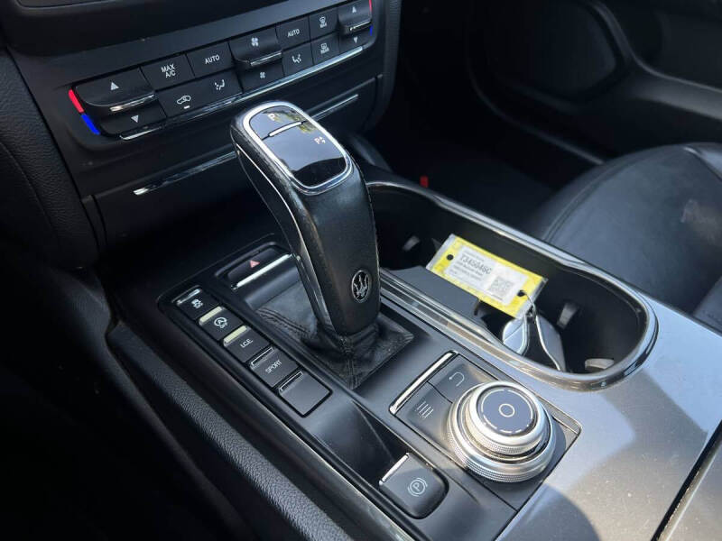 2020 Maserati Ghibli