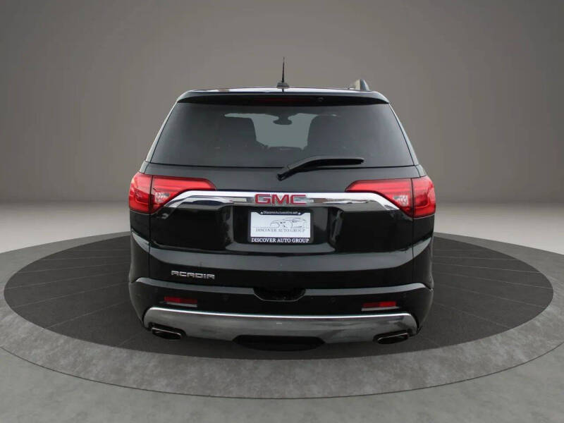 2017 GMC Acadia Denali