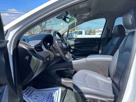 2020 Buick Enclave Essence